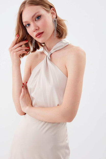 LONG DRESS WITH NECK BINDING