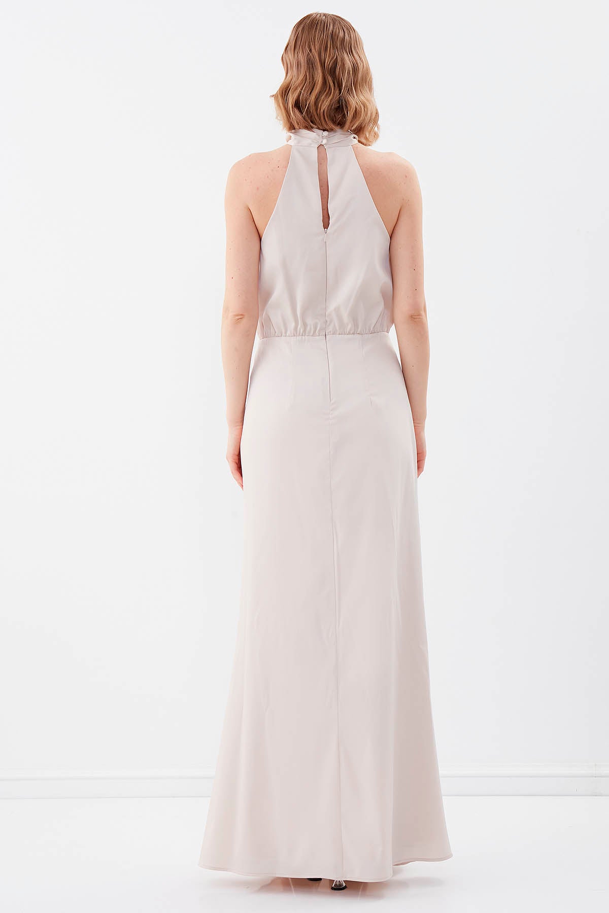LONG DRESS WITH NECK BINDING