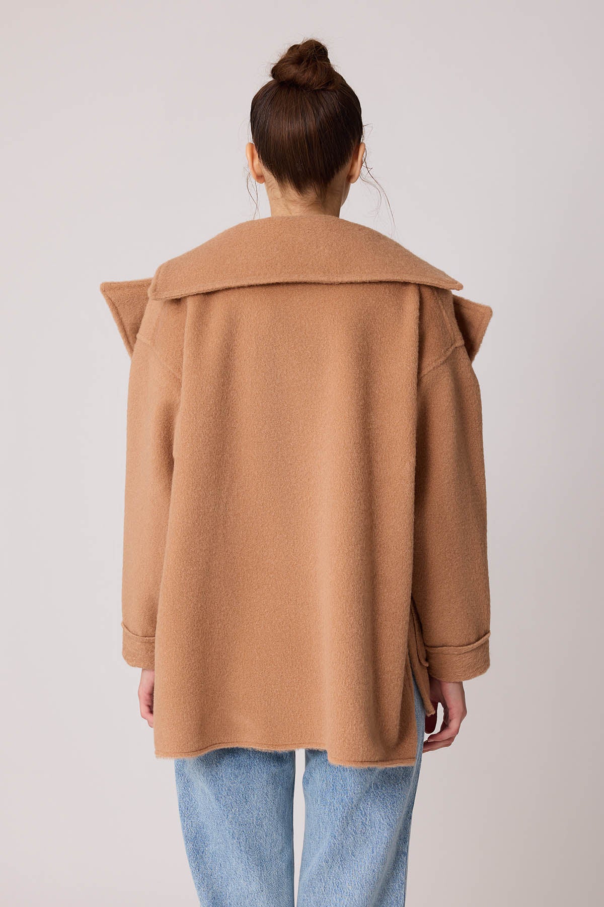 LARGE POCKET COLLAR DETAILED LONG JACKET