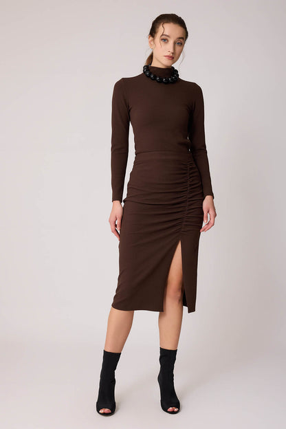 SKIRT WITH MIDSIZE SPLIT