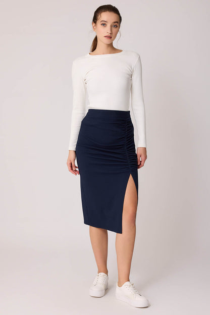 SKIRT WITH MIDSIZE SPLIT