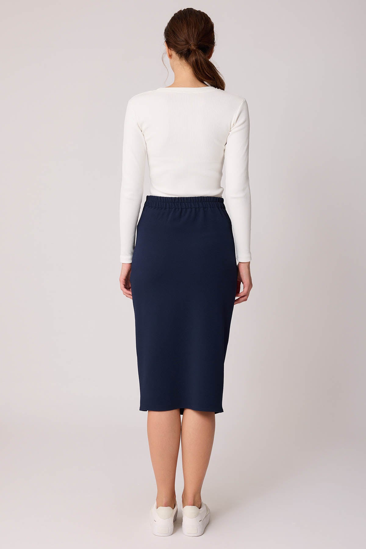 SKIRT WITH MIDSIZE SPLIT
