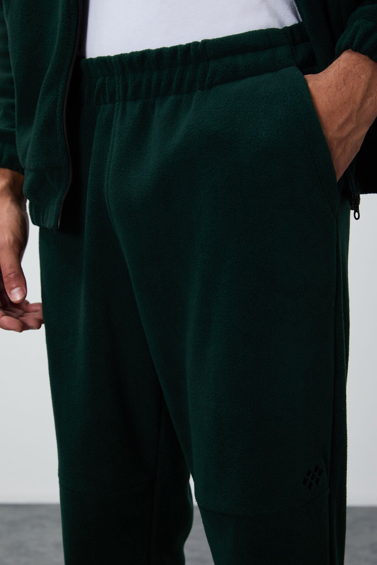 Forest Green Thick Soft Textured Comfort Fit Embroidered Men's Tracksuit Set - 85269