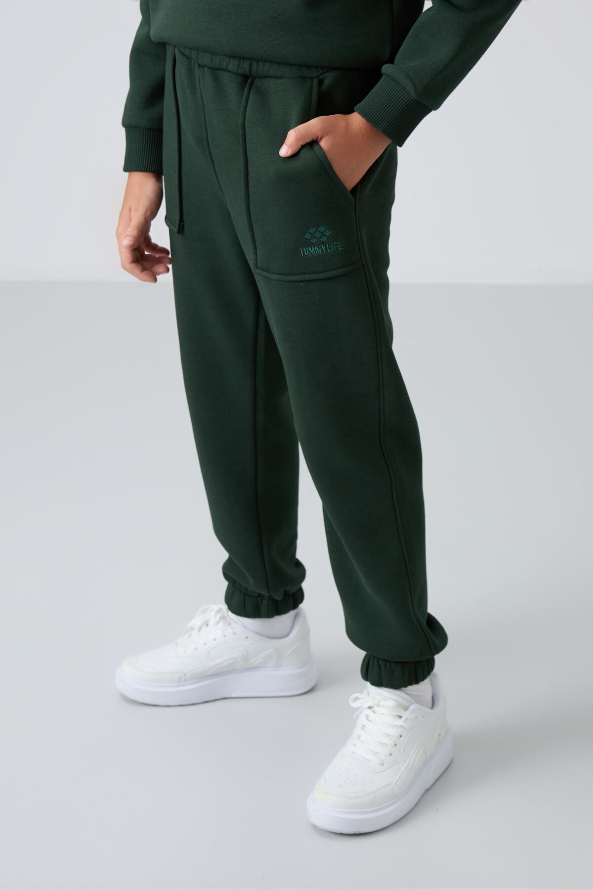 Forest Green Cotton Thick Fleece-Lined Soft Textured Standard Fit Printed Boys' Tracksuit Set - 11257