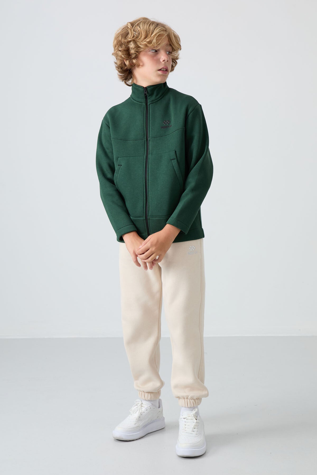 Forest Green Cotton Thick Fleece-Lined Soft Textured Standard Fit Embroidered Boys' Sweatshirt - 11245