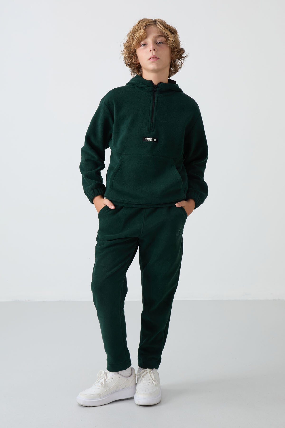 Pine Green Thick Soft Textured Standard Fit Embroidered Fleece Boys' Tracksuit Bottom - 11219