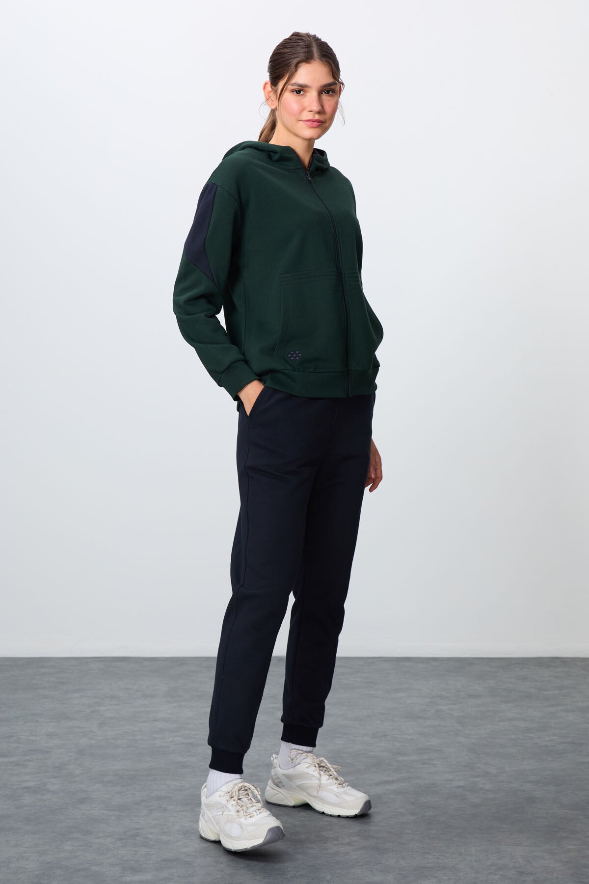 Forest Green-Navy Blue Compact Cotton Thick Smooth Textured Hooded Oversize Fit Women's Tracksuit Set - 95343