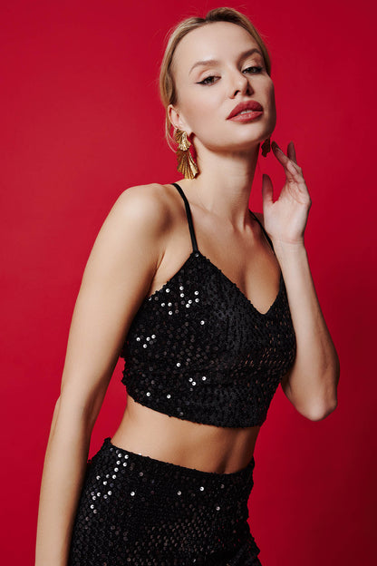 BLOUSE WITH CROSS- STRING STRAP