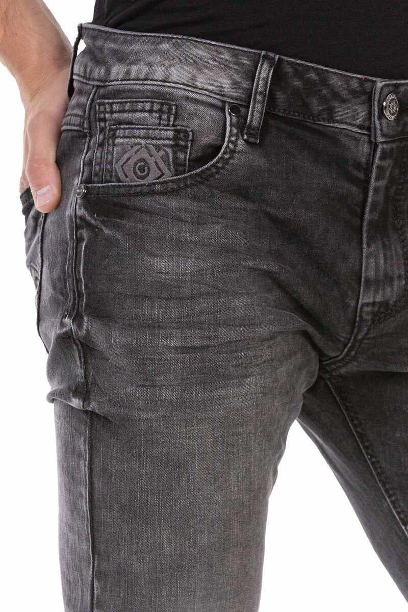CD712