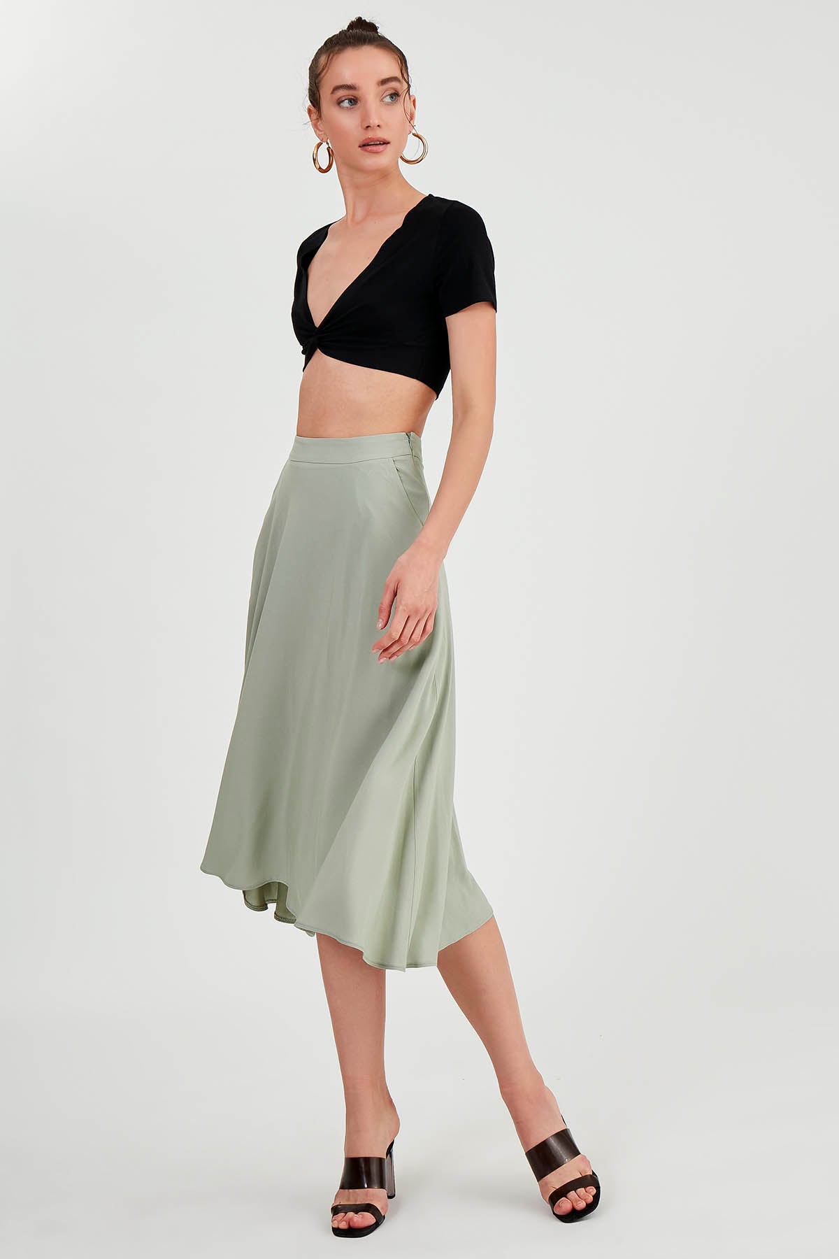 POCKETED MIDI SKIRT