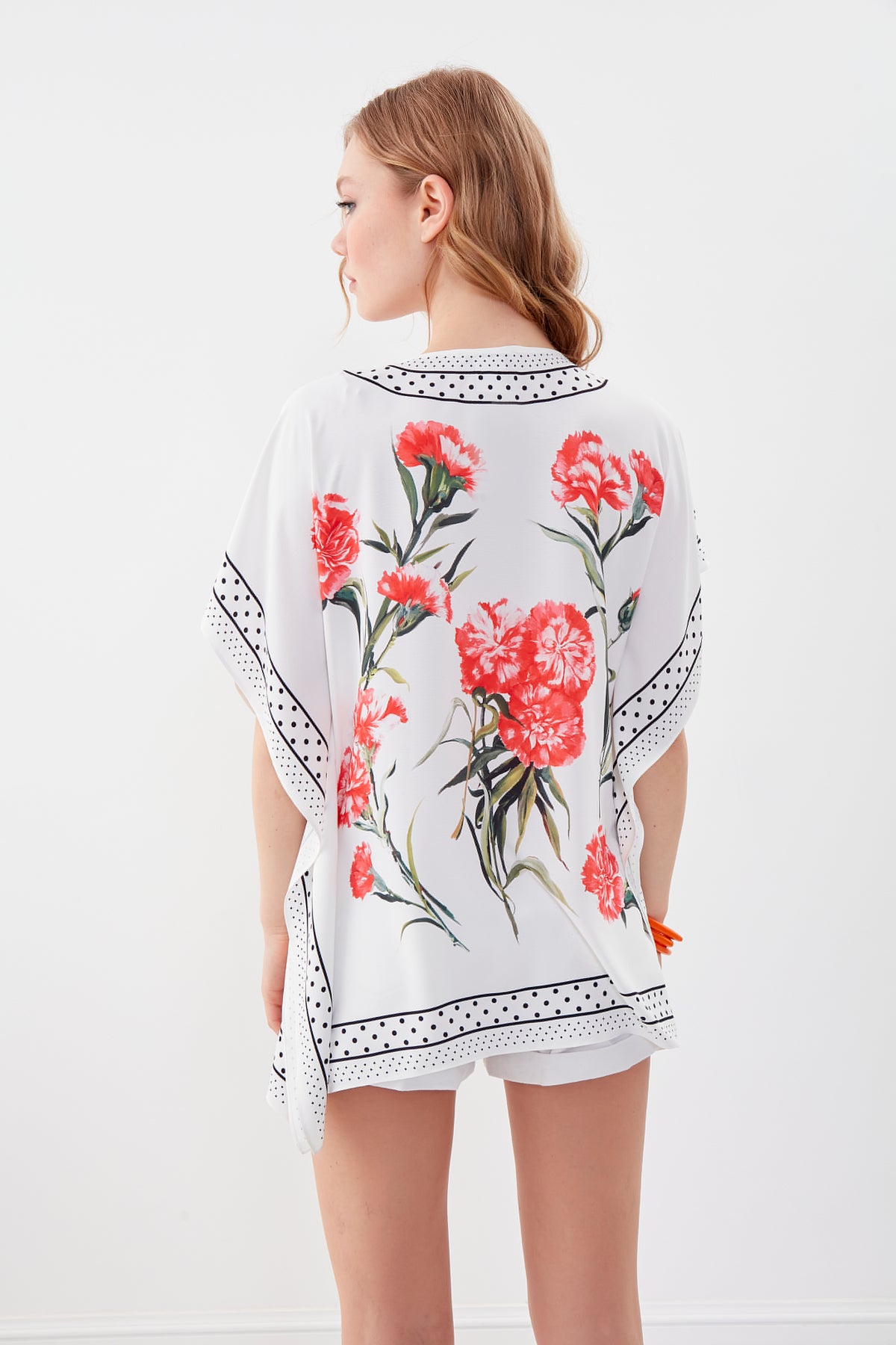 FLOWER-PRINTED LOOSE BLOUSE