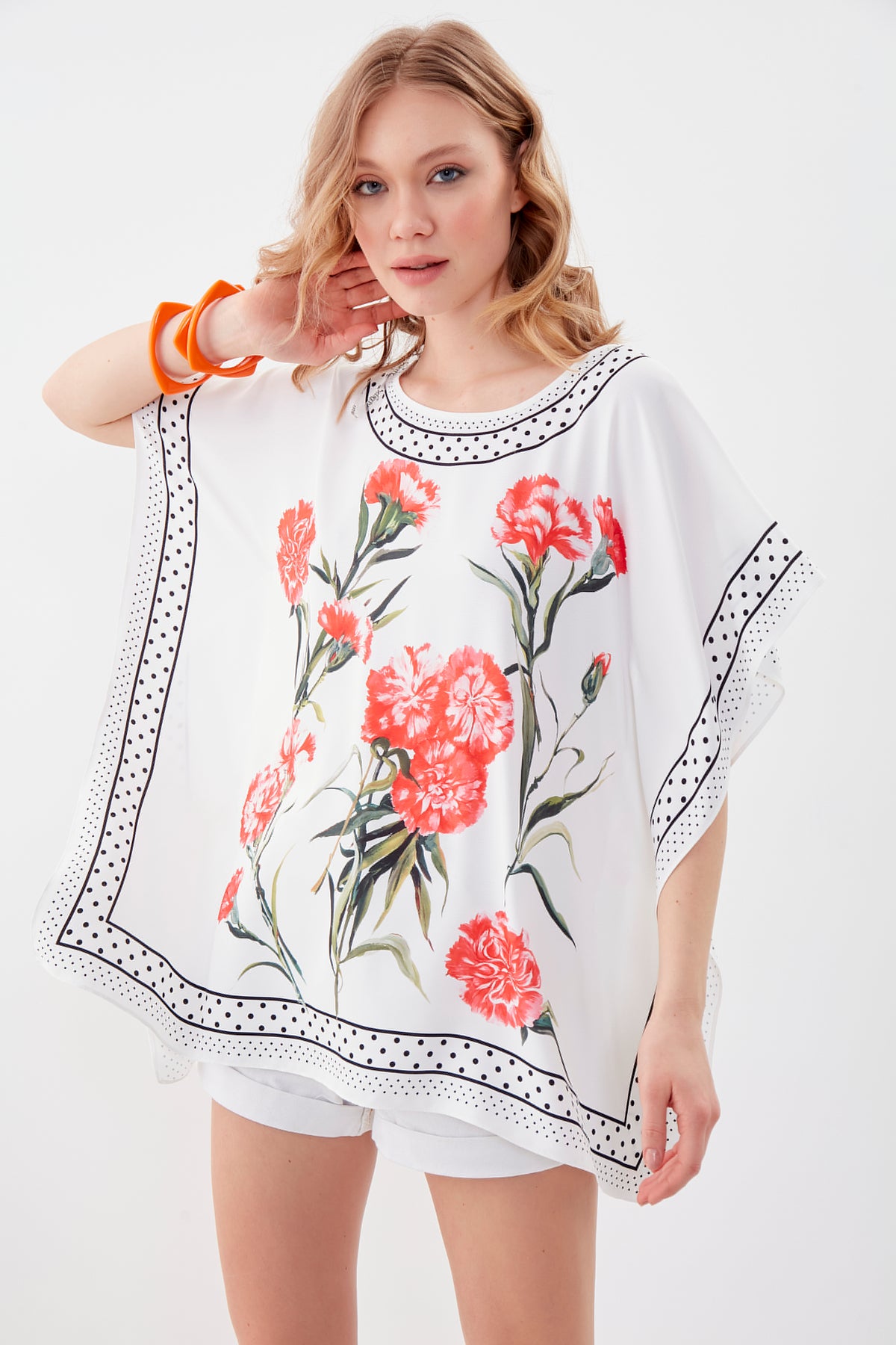 FLOWER-PRINTED LOOSE BLOUSE
