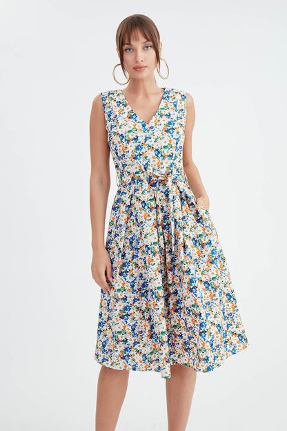 MIDI HEIGHT DRESS WITH FLOWER PATTERN