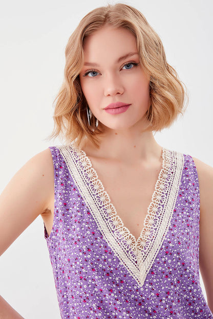 FLOWER PATTERN SLEEVELESS BLOUSE