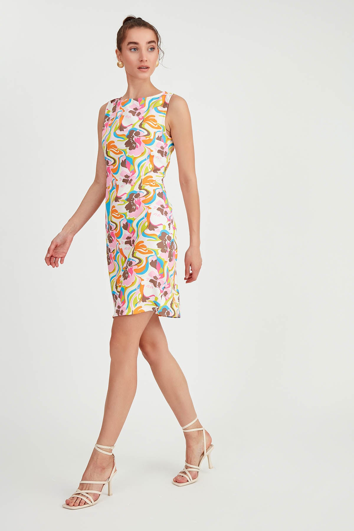 FLORAL PATTERN SLEEVELESS DRESS