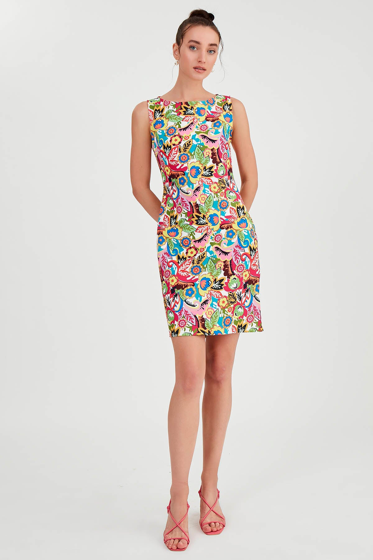 FLOWER PATTERN SLEEVELESS DRESS