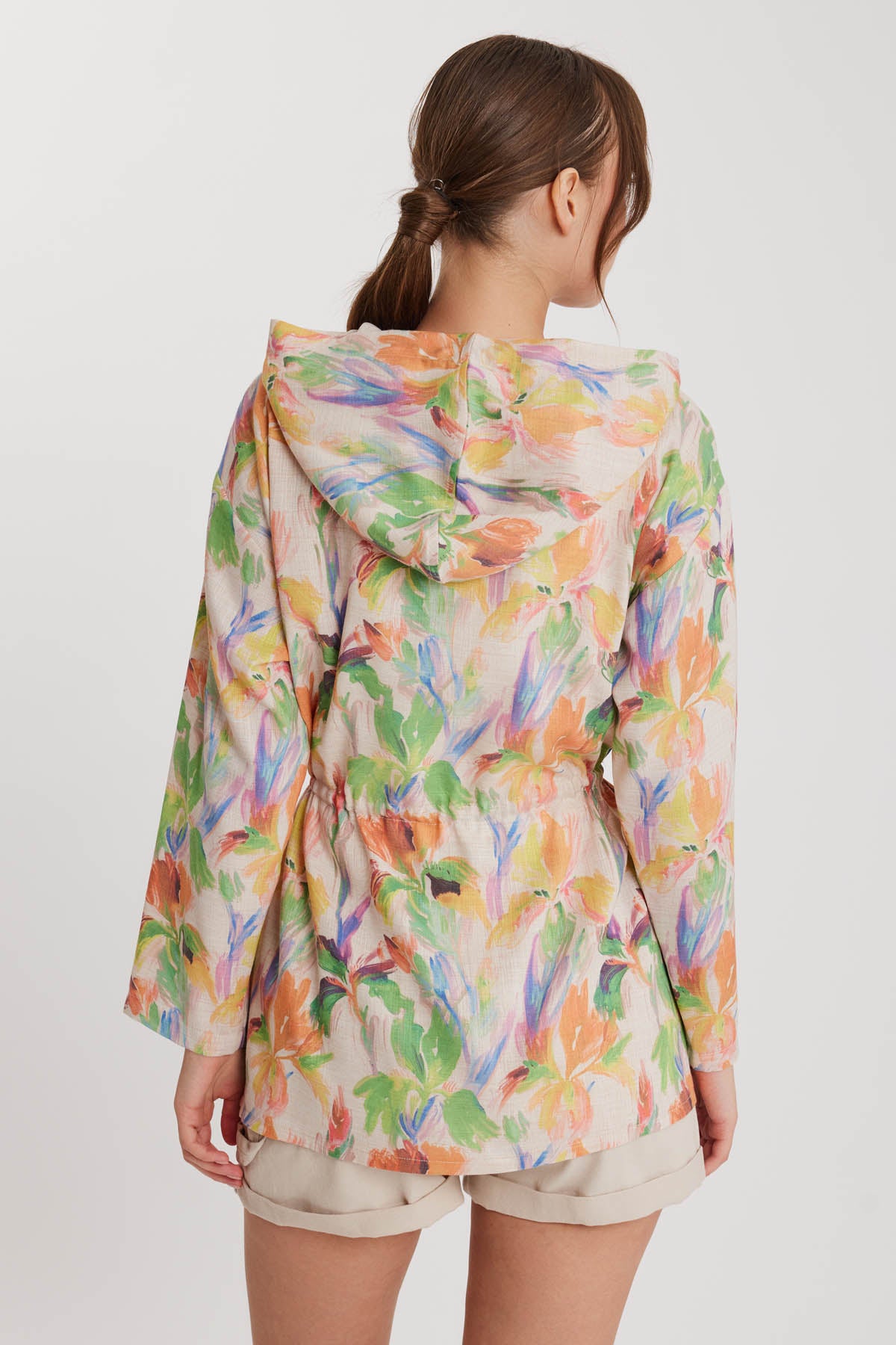 SLIM JACKET WITH FLOWER PATTERNED WAIST CURL