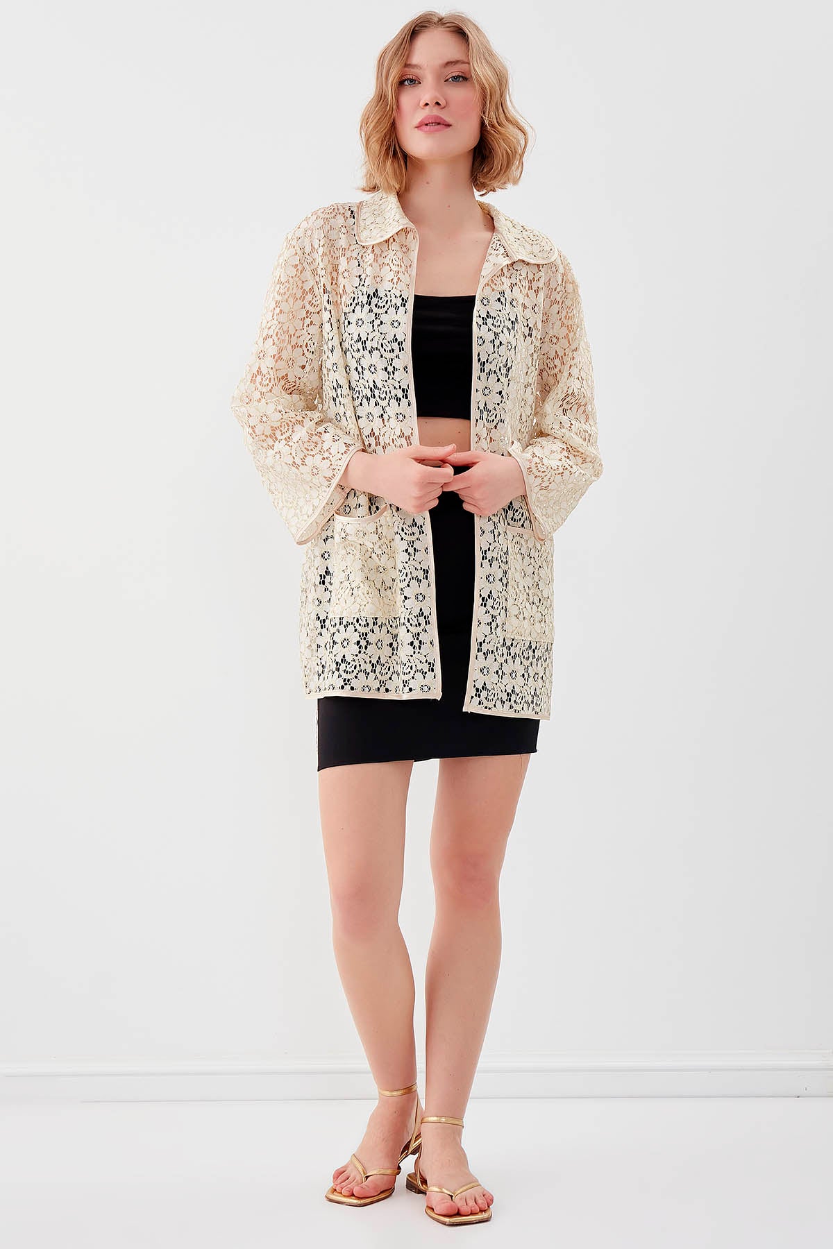 FLORAL PATTERNED TRANSPARENT CARDIGAN