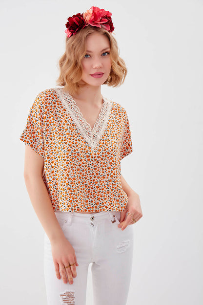 FLORAL PATTERN V COLLAR SHORT SLEEVE BLOUSE