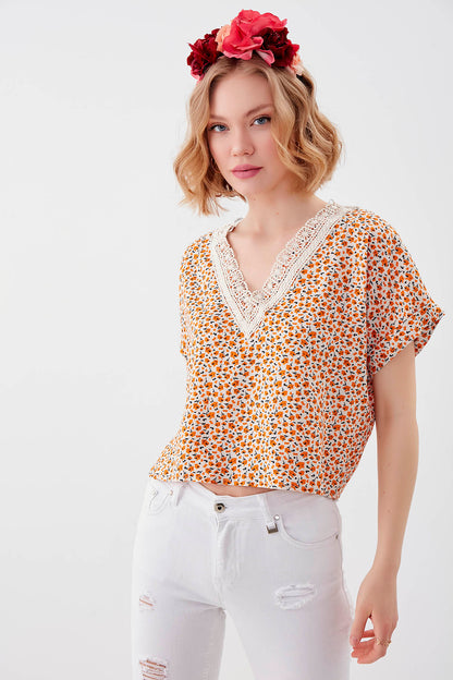 FLORAL PATTERN V COLLAR SHORT SLEEVE BLOUSE