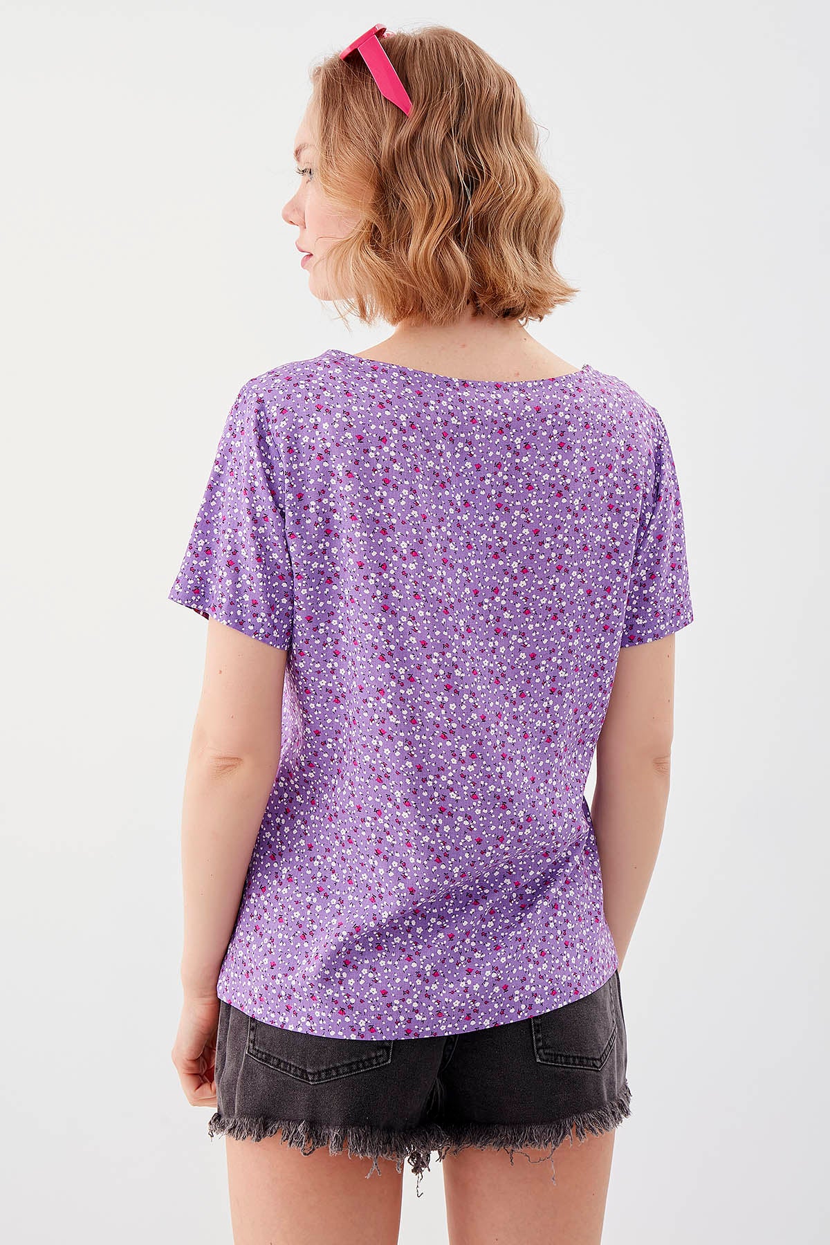 FLORAL V COLLAR BLOUSE
