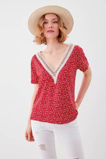 FLORAL V COLLAR BLOUSE