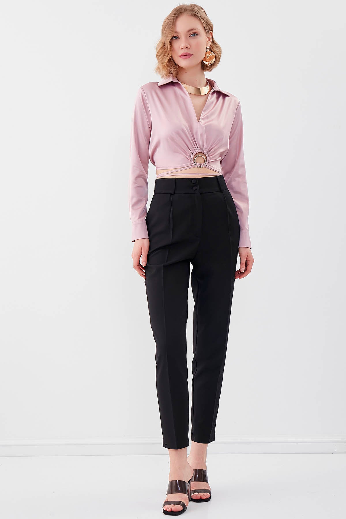 DOUBLE-BUTTON CROP TROUSERS