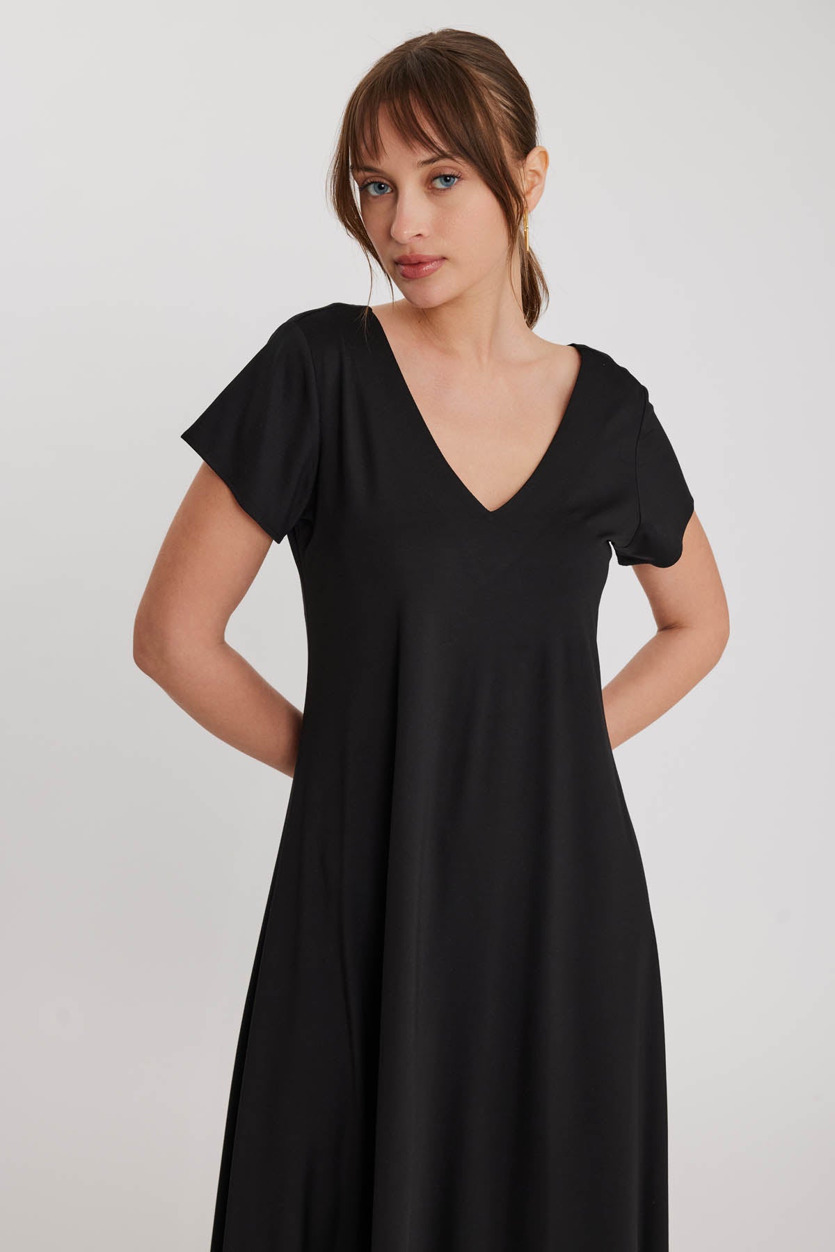 V COLLAR CLOTH SALAVAR DRESS