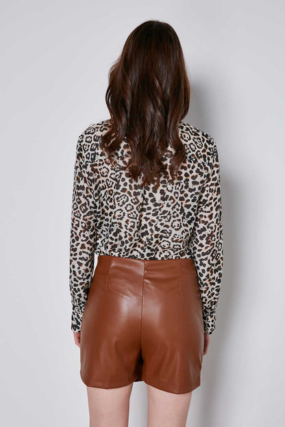 STUDS DETAILED  FAUX LEATHER SHORTS