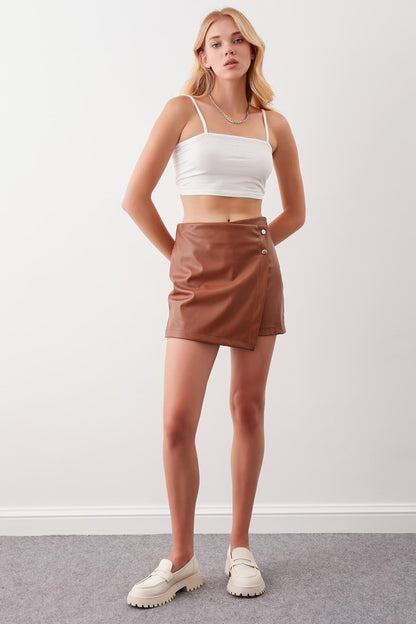 STUDS DETAILED  FAUX LEATHER SHORTS