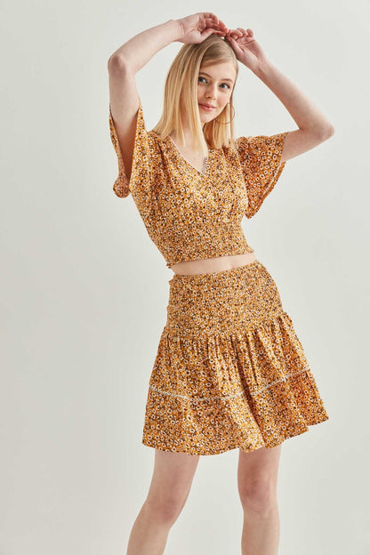 COILED BLOUSE SKIRT SET WITH FLORAL PATTERN