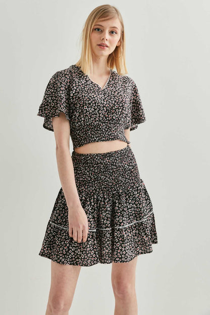 COILED BLOUSE SKIRT SET WITH FLORAL PATTERN