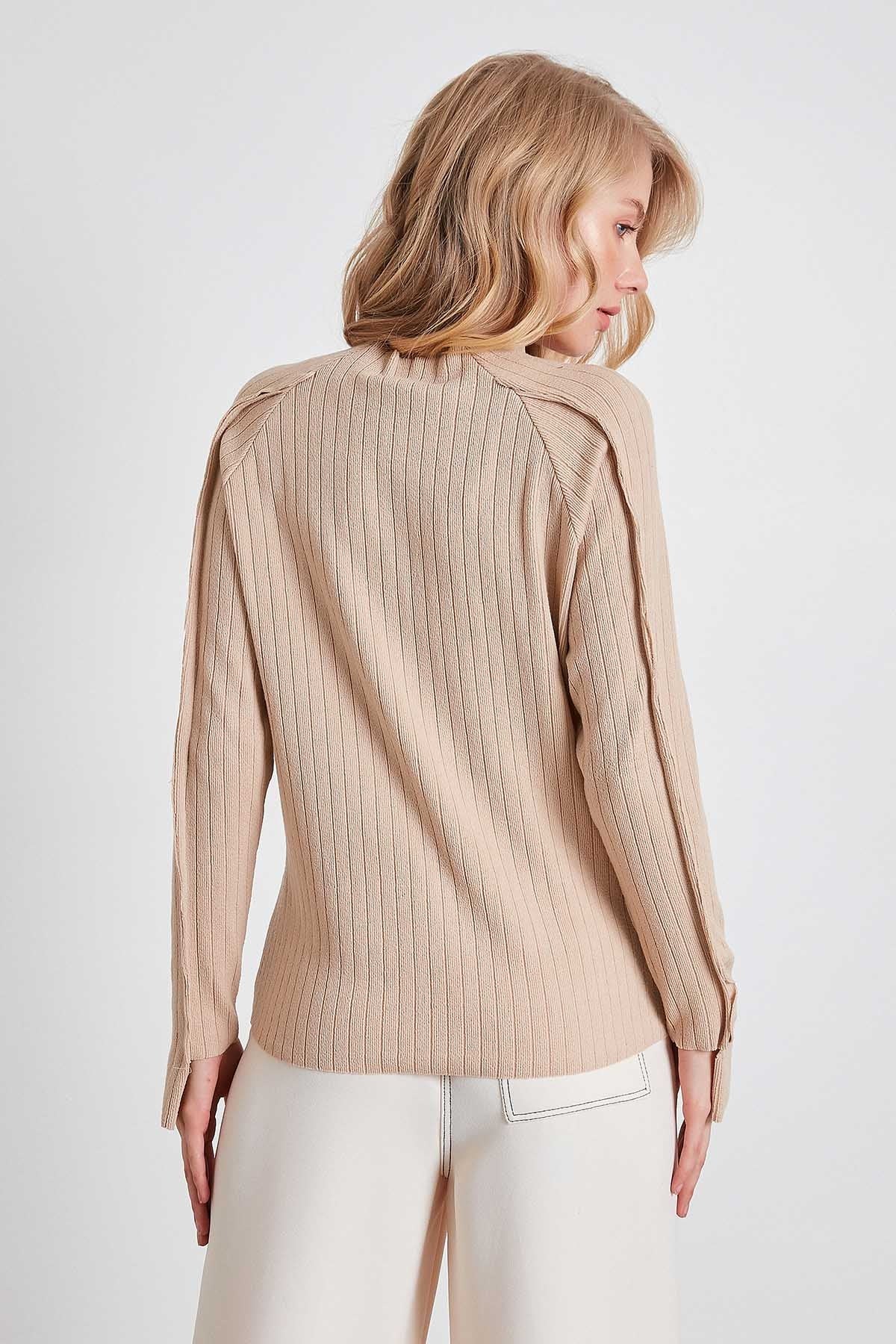 STRIPED KNITTED STITCH DETAILED BLOUSE