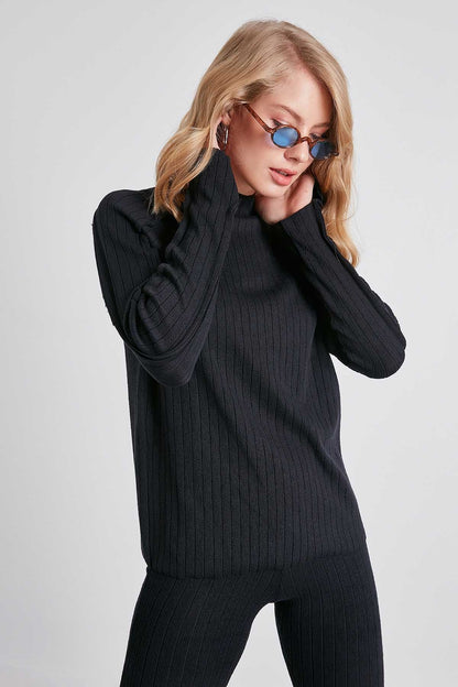 STRIPED KNITTED STITCH DETAILED BLOUSE