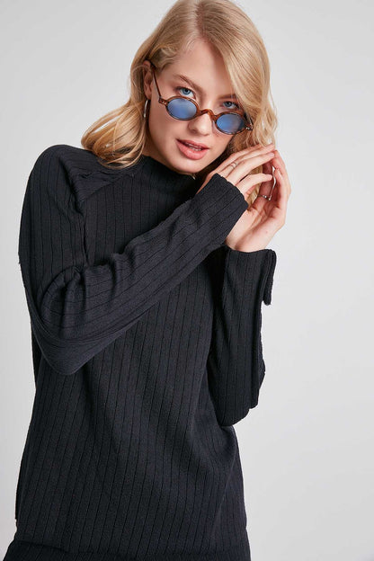 STRIPED KNITTED STITCH DETAILED BLOUSE