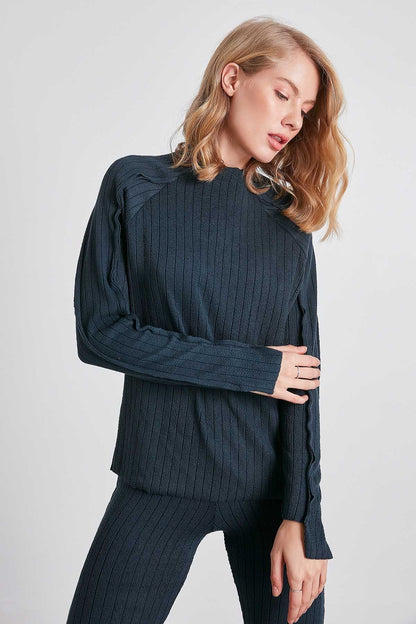 STRIPED KNITTED STITCH DETAILED BLOUSE