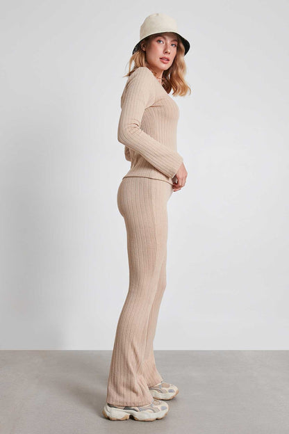 STRIPED KNITTED CLOTH COMFORTABLE TROUSERS