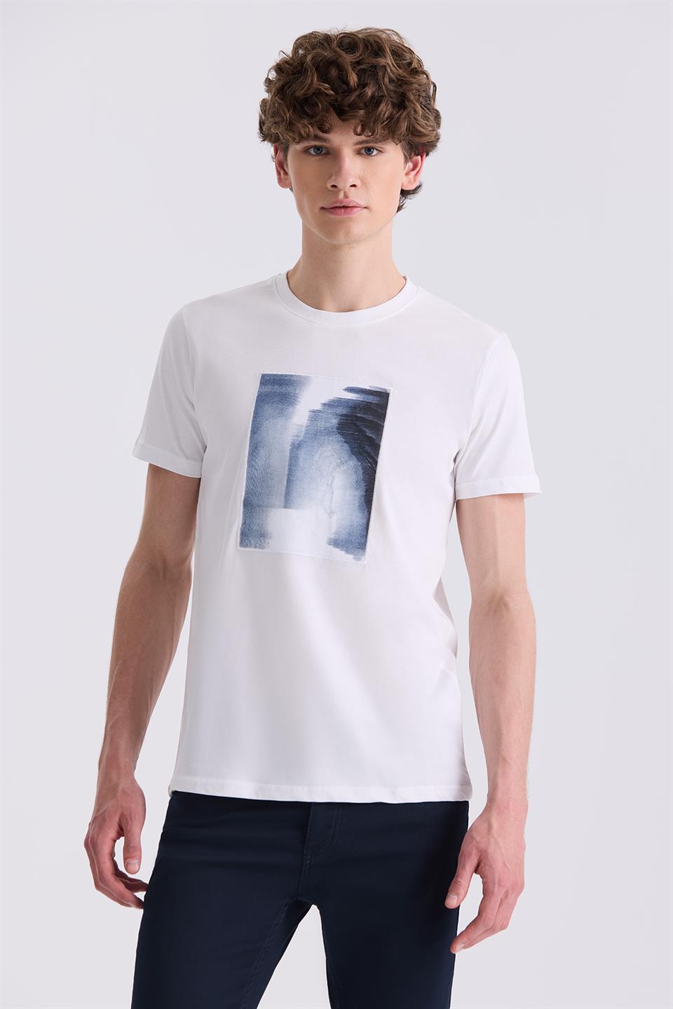 White Slim Fit Printed Round Collar T Shirt