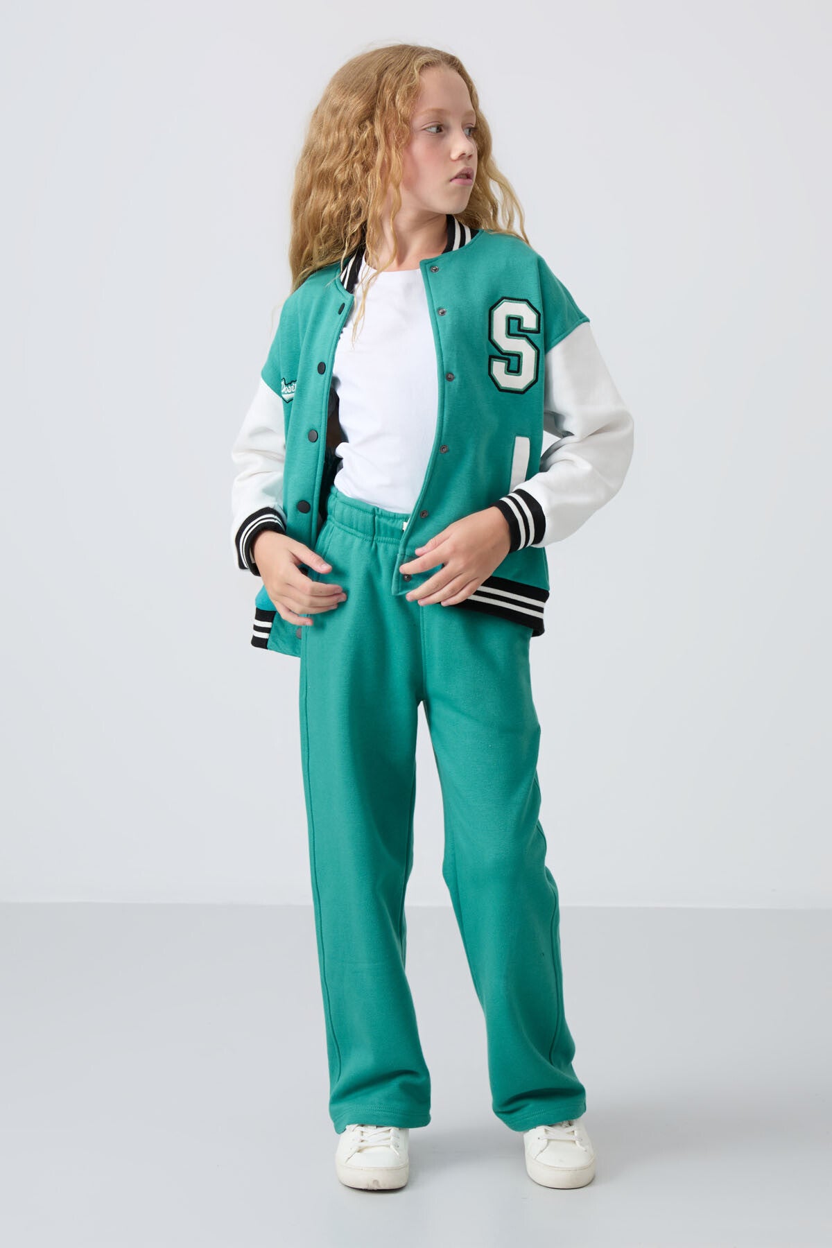 Cotton Fleece-Lined Soft Textured Standard Fit Embroidered Girls' Tracksuit Bottom - 75146