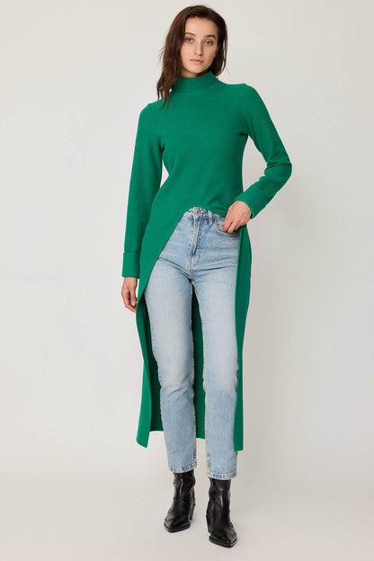 DEEP-SPLIT KNITTED BLOUSE