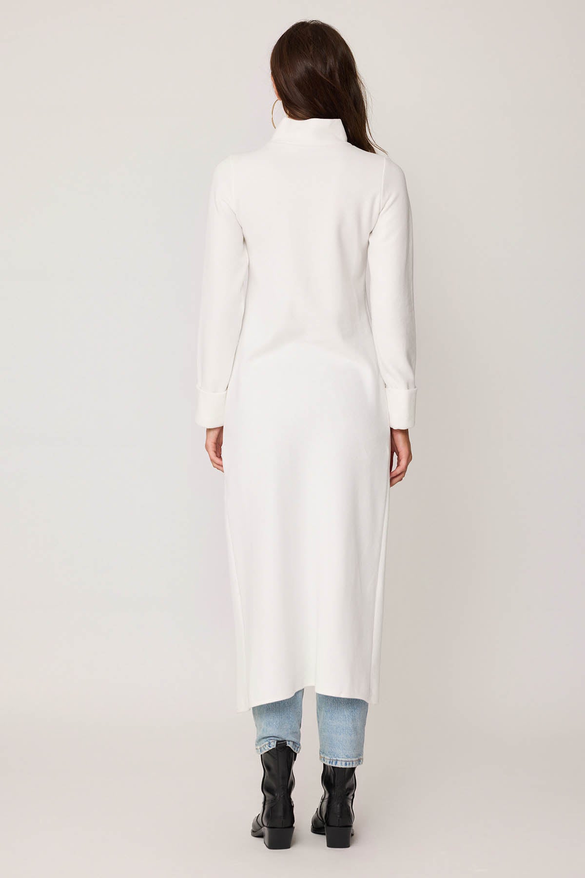 DEEP-SPLIT KNITTED BLOUSE