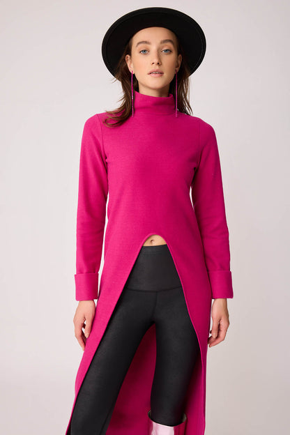 DEEP-SPLIT KNITTED BLOUSE