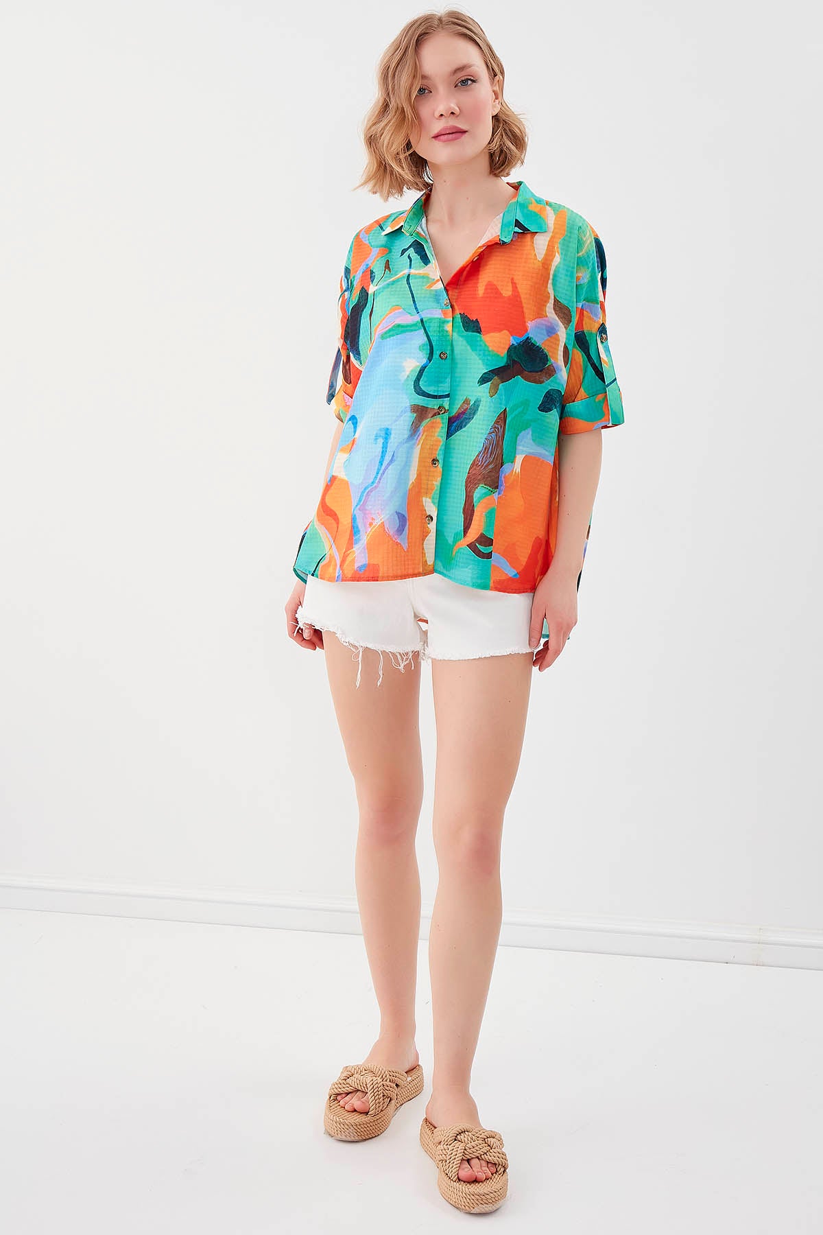 MULTICOLOR PATTERNED SHORT SLEEVE COMFY SHIRT