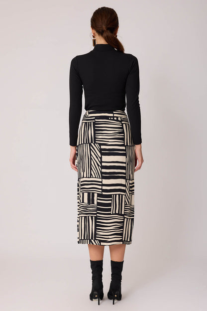 ELEGANT PATTERNED FRONT-BUTTON SKIRT