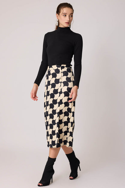 CLASIC PATTERNED MIDI SKIRT WITH FRONT BUTTON