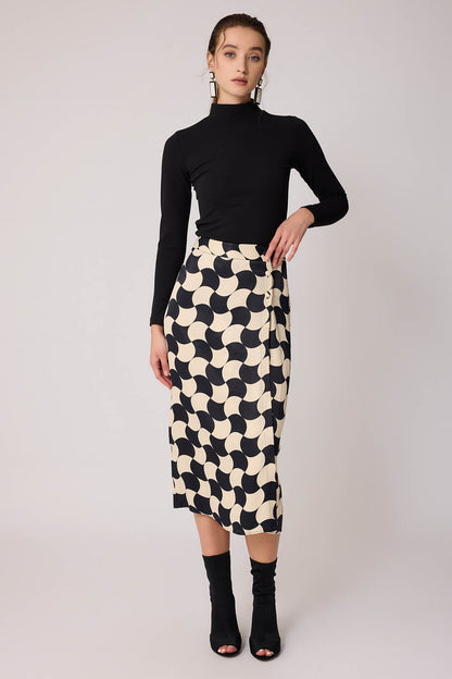 CLASIC PATTERNED MIDI SKIRT WITH FRONT BUTTON