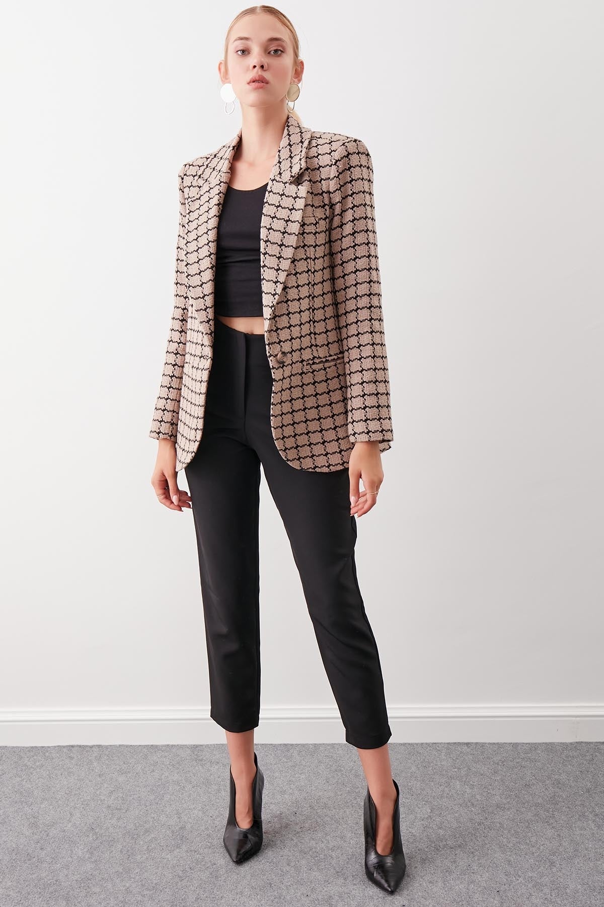 CLASSIC PATTERNED SINGLE BUTTON JACKET