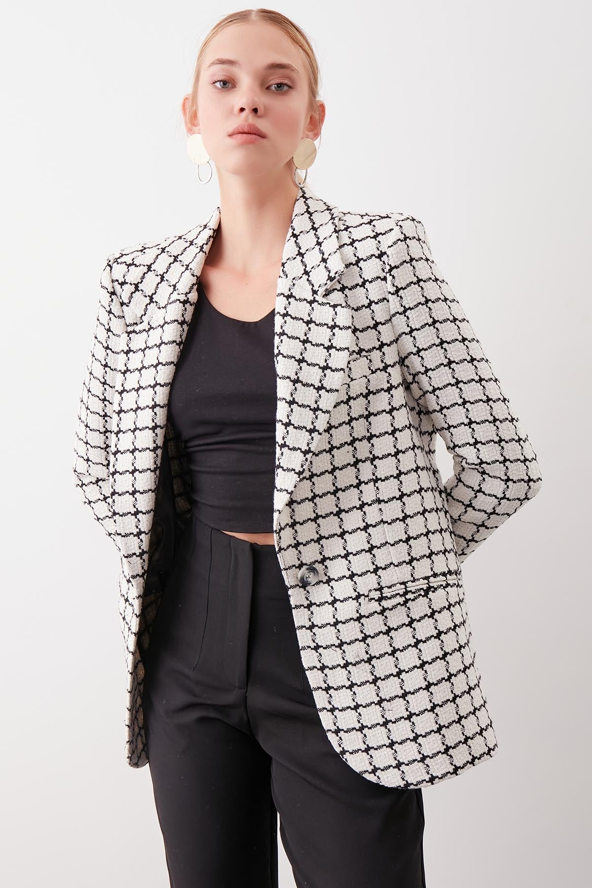 CLASSIC PATTERNED SINGLE BUTTON JACKET