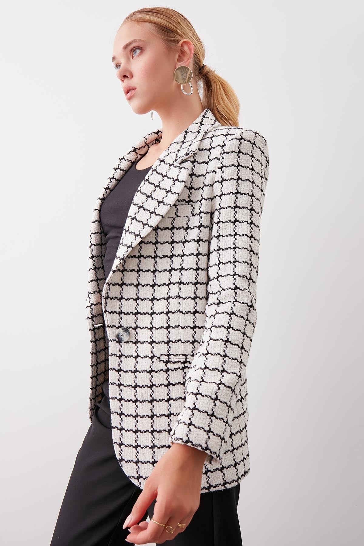 CLASSIC PATTERNED SINGLE BUTTON JACKET