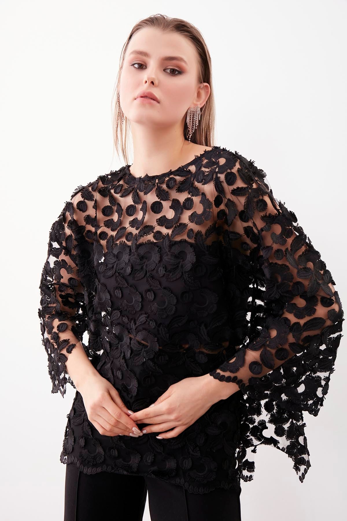 TRANSPARENT PATTERNED BLOUSE